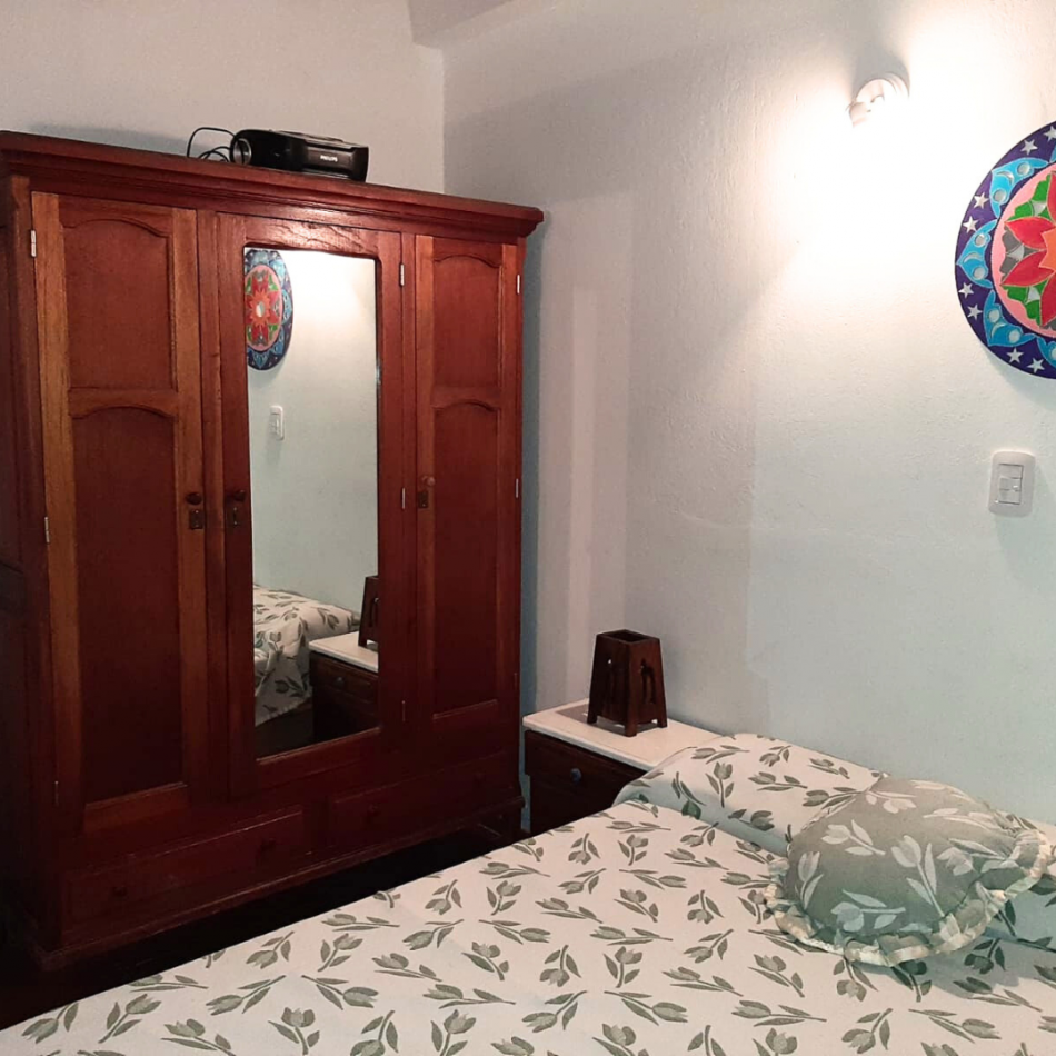 ALQUILER TEMPORAL EN VILLA GESELL CERCA DEL CENTRO PARA 9 PERSONAS