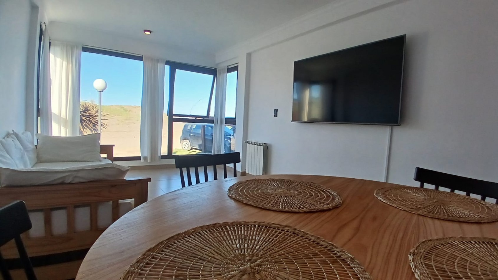 EN VENTA MODERNO DEPARTAMENTO A ESTRENAR EN VILLA GESELL- 149 Y PLAYA " GRAN OPORTUNIDAD"