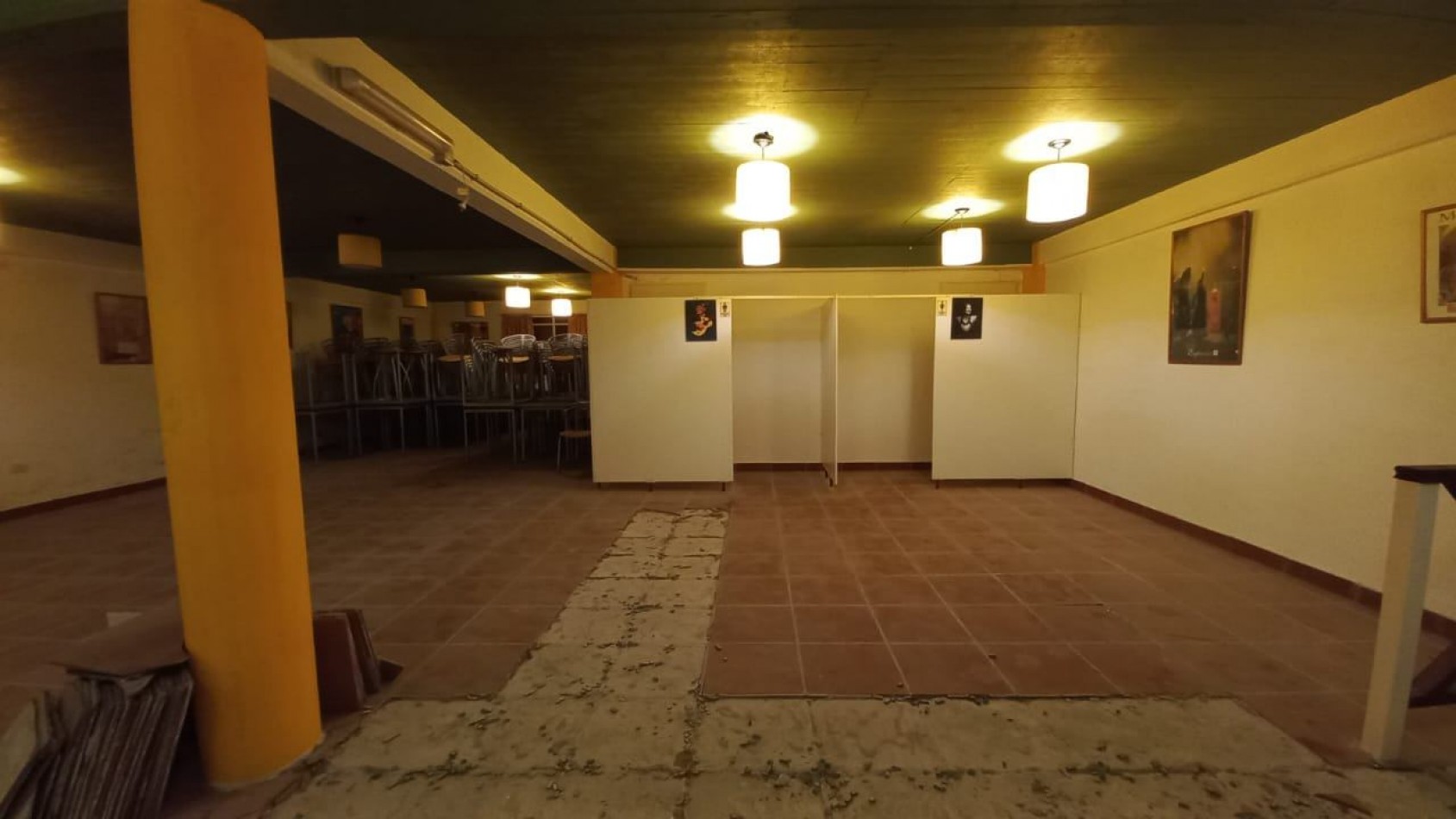 SE VENDE LOCAL COMERCIAL EN MAR AZUL