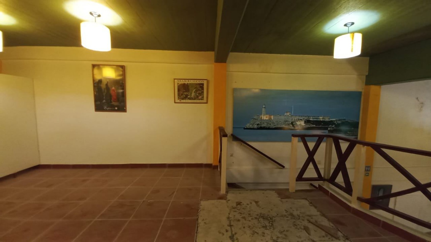 SE VENDE LOCAL COMERCIAL EN MAR AZUL