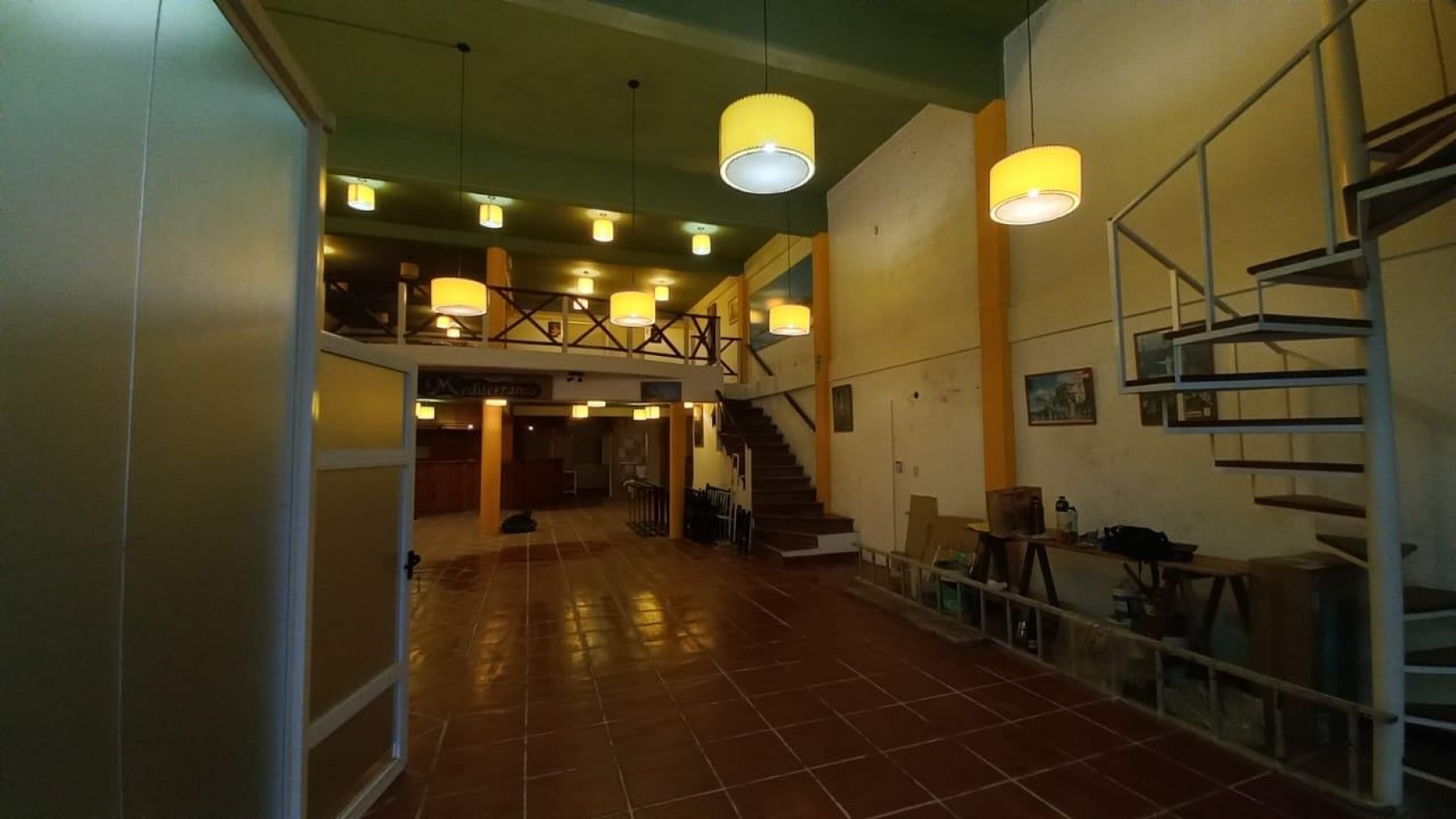 SE VENDE LOCAL COMERCIAL EN MAR AZUL