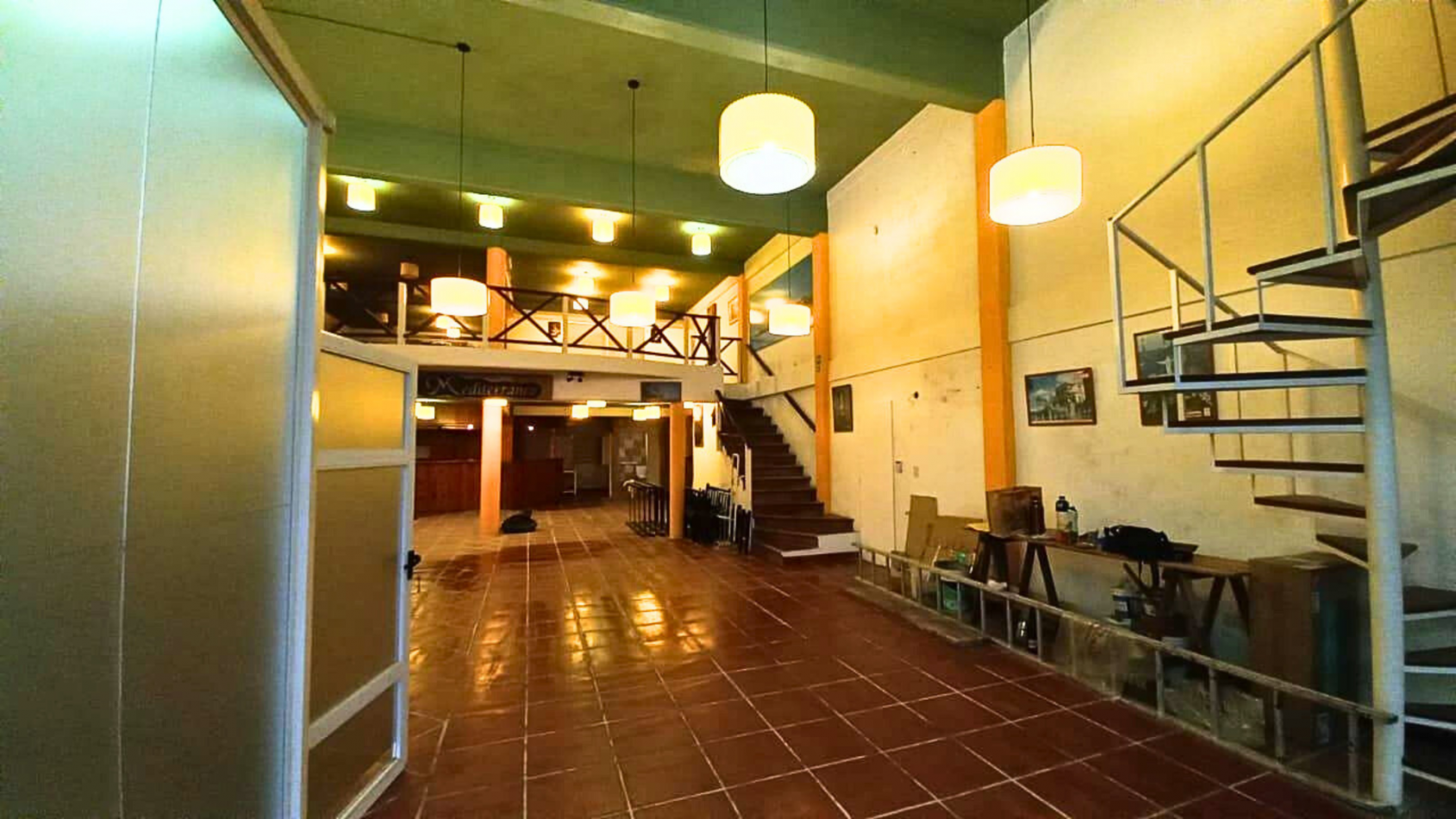 SE VENDE LOCAL COMERCIAL EN MAR AZUL