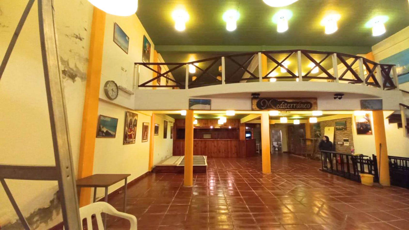 SE VENDE LOCAL COMERCIAL EN MAR AZUL