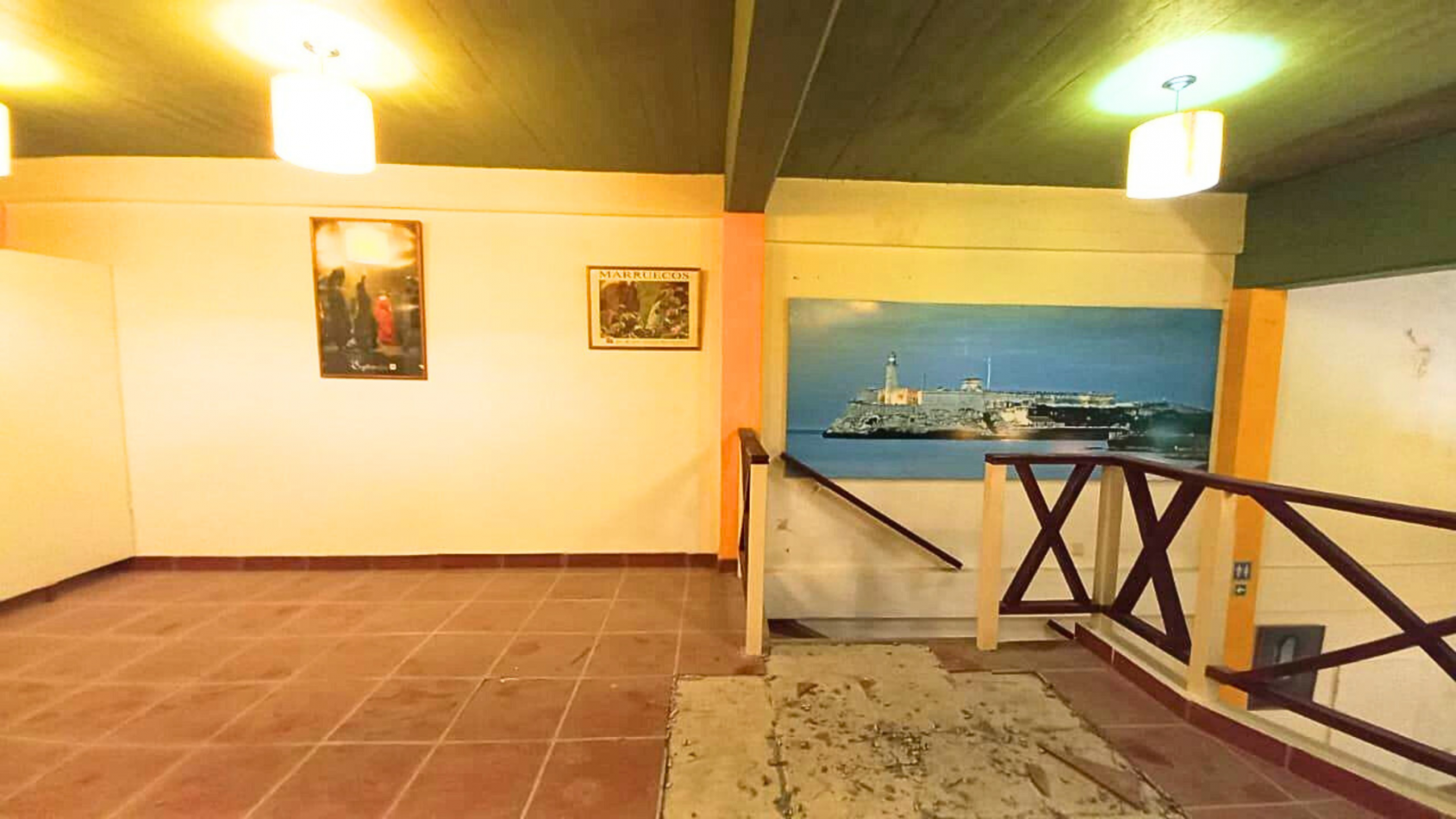 SE VENDE LOCAL COMERCIAL EN MAR AZUL