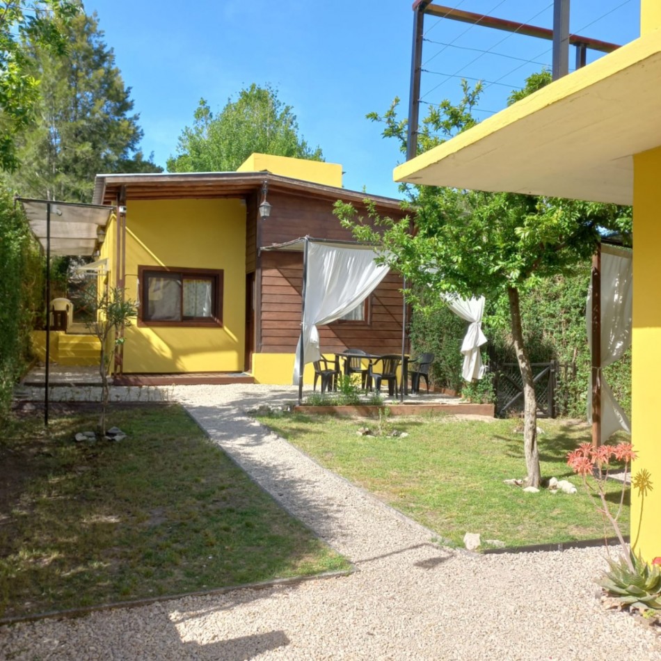 SE VENDE COMPLEJO DE CUATRO CABAÑAS EN MAR AZUL