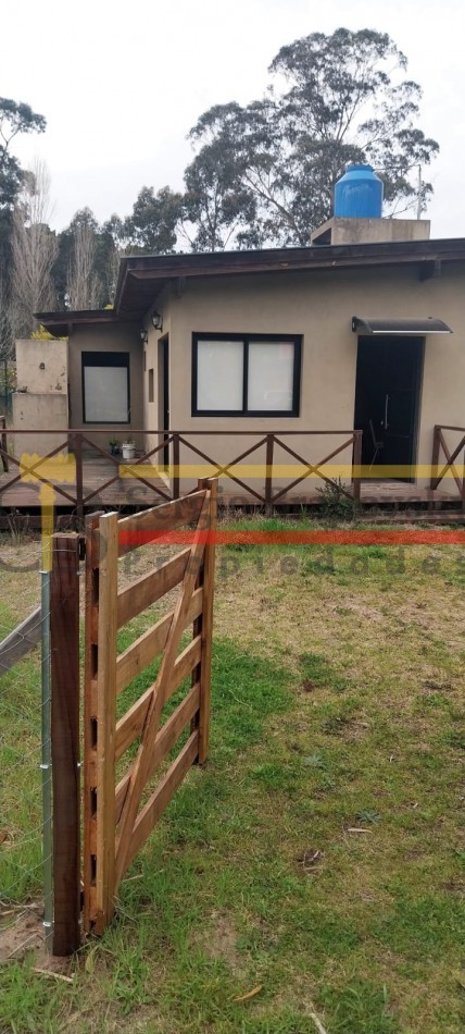 Alquiler Temporal en Mar Azul hasta 5 personas - Casa de 3 Ambientes con Amplio Parque