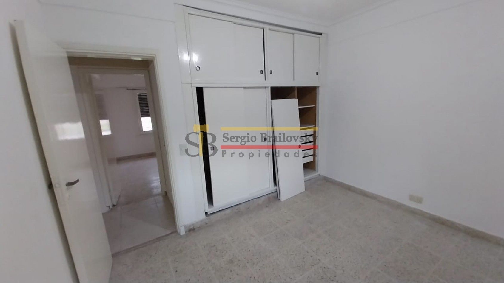 SE VENDE CASA DE 3 AMBIENTES EN MADARIAGA- APTA CREDITO!