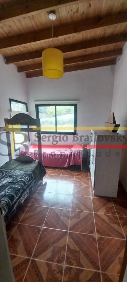 Alquiler Temporal en Mar Azul hasta 5 personas - Casa de 3 Ambientes con Amplio Parque