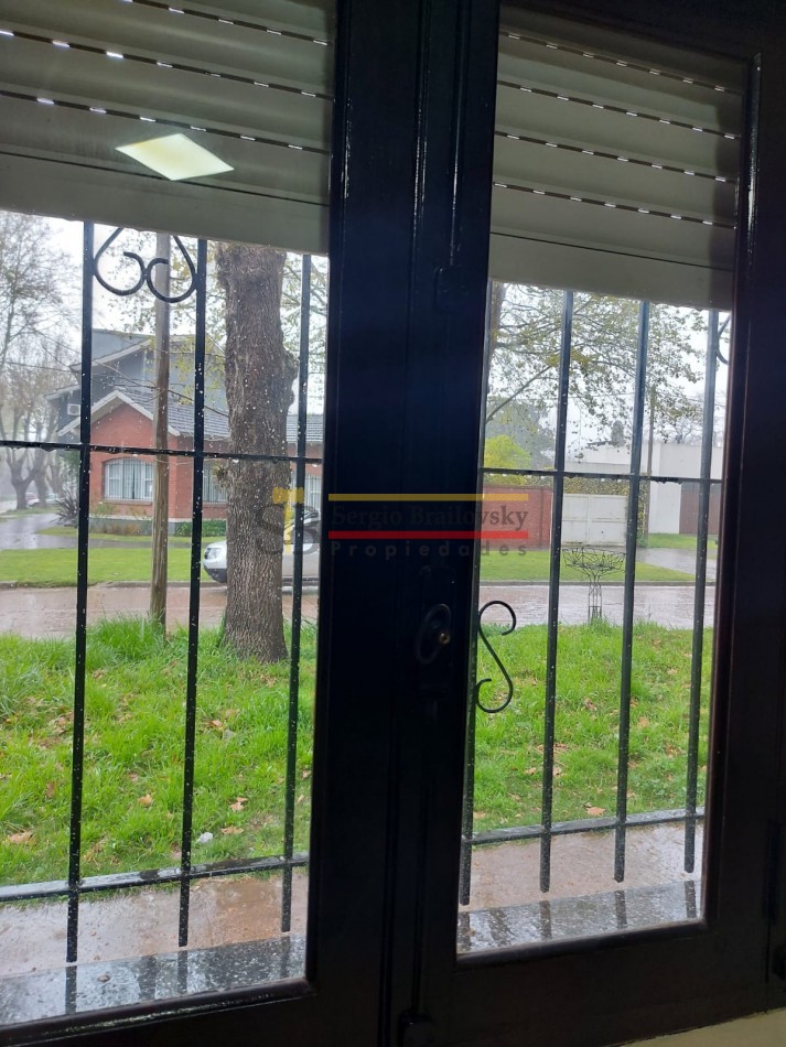 OPORTUNIDAD SE VENDE CASA DE 5 AMBIENTES EN GRAL. MADARIAGA APTO CREDITO!