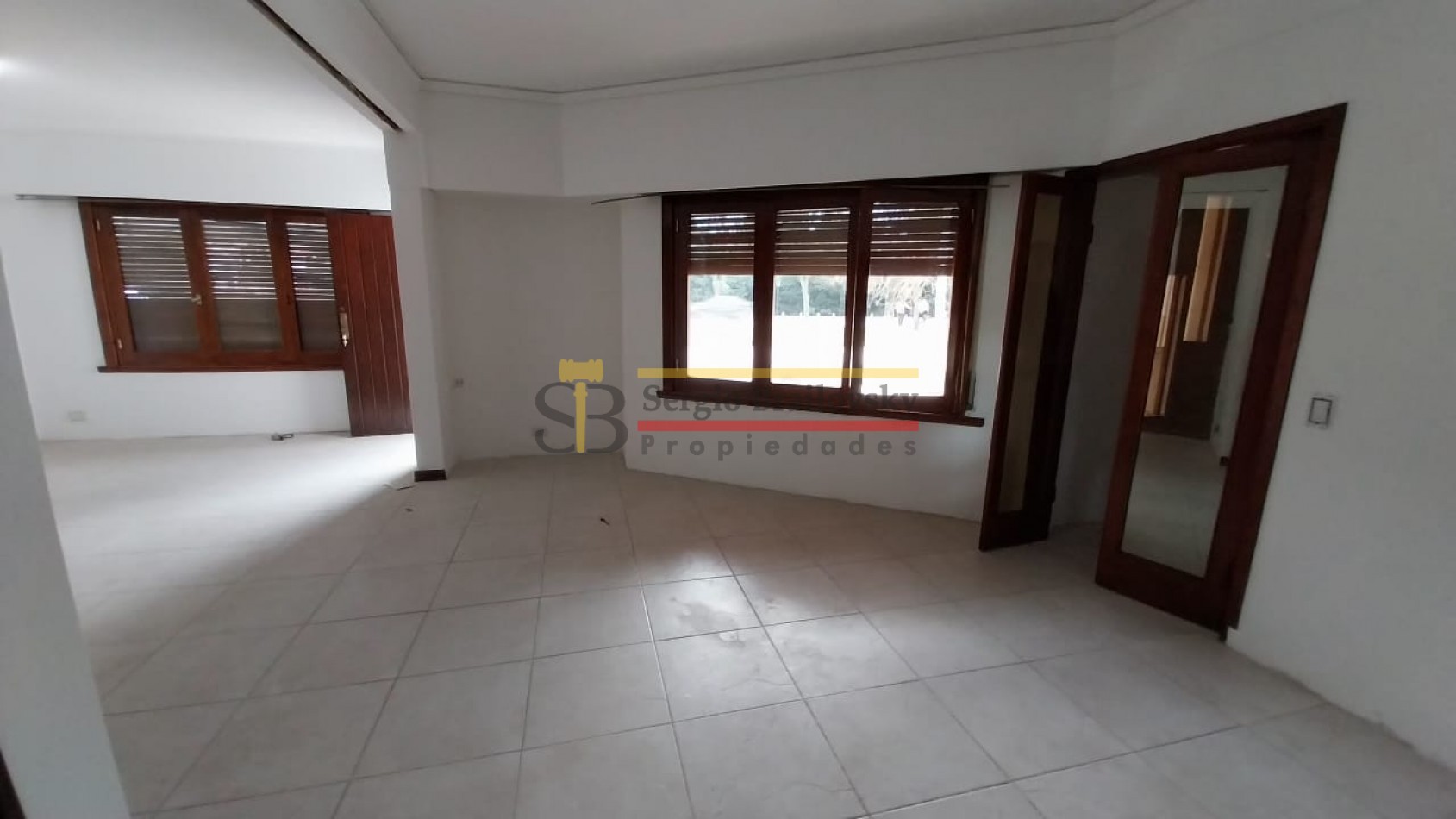 SE VENDE CASA DE 3 AMBIENTES EN MADARIAGA- APTA CREDITO!