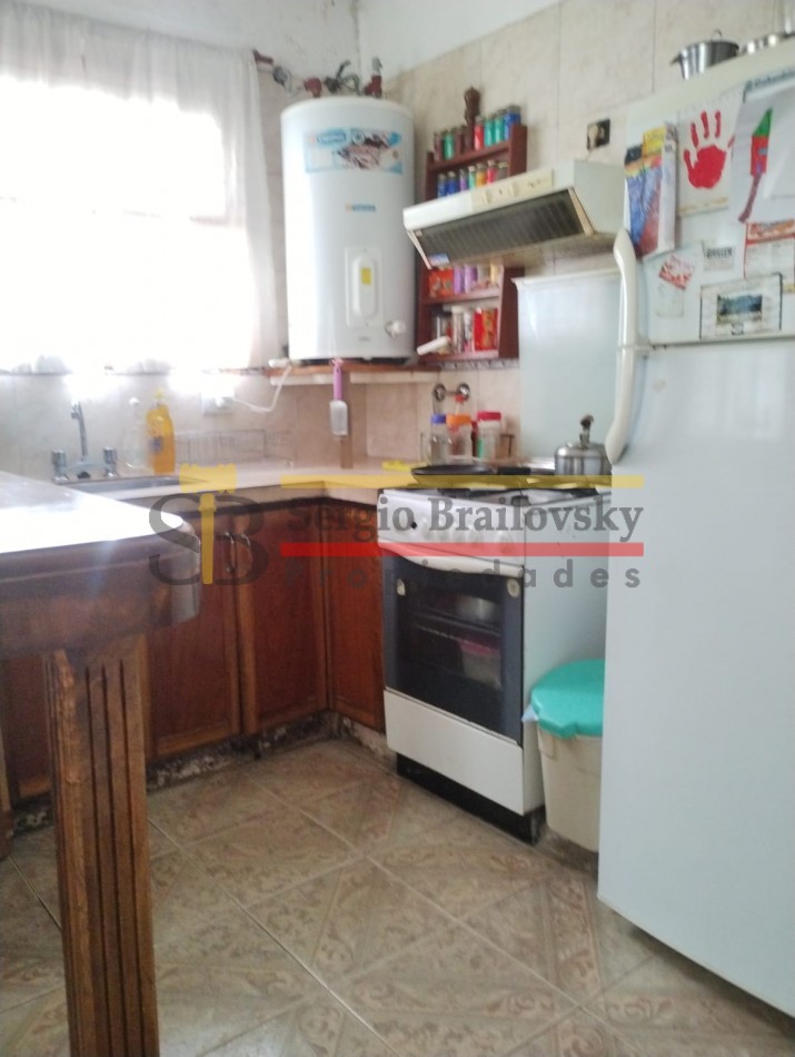 Casa con galpon en Ostende. Ubicado en esquina estrategica de la ciudad