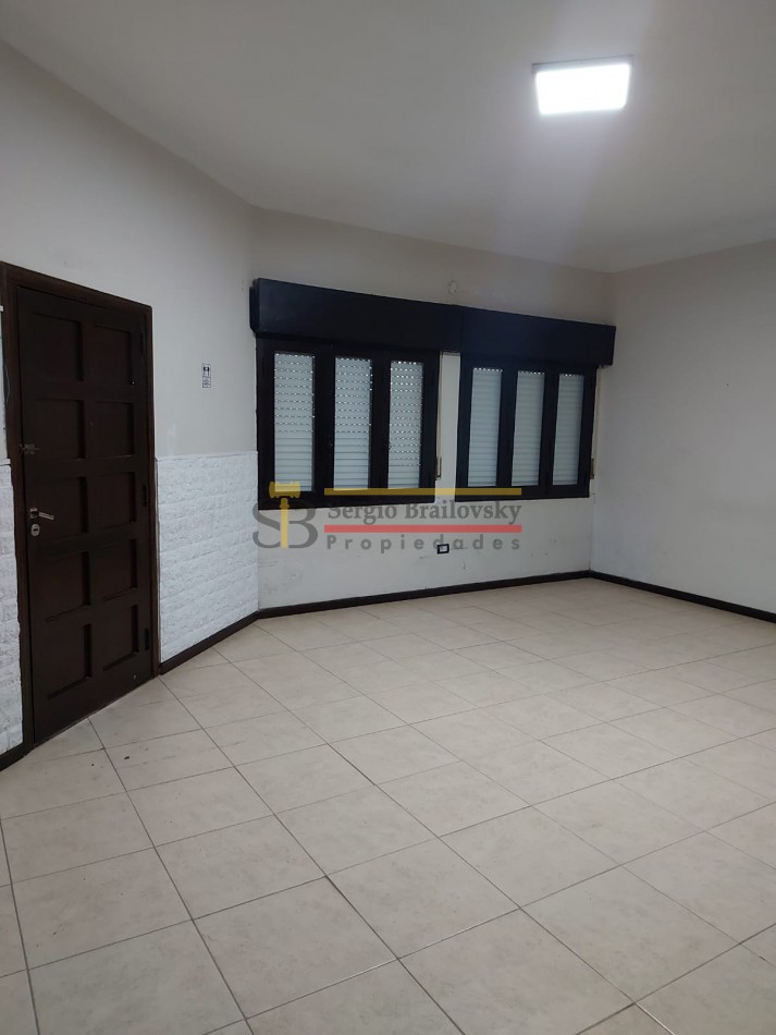 OPORTUNIDAD SE VENDE CASA DE 5 AMBIENTES EN GRAL. MADARIAGA APTO CREDITO!