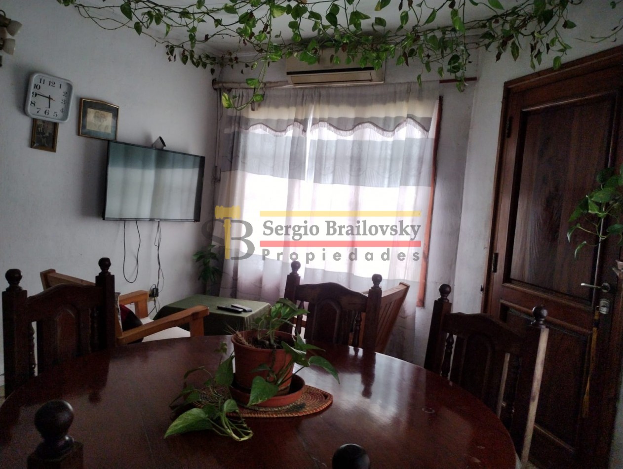 Casa con galpon en Ostende. Ubicado en esquina estrategica de la ciudad