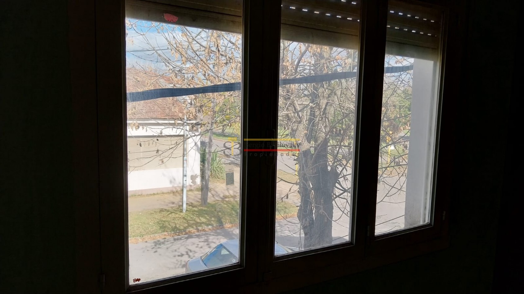 Se Vende Casa de dos plantas mas local comercial en Gral. Madariaga