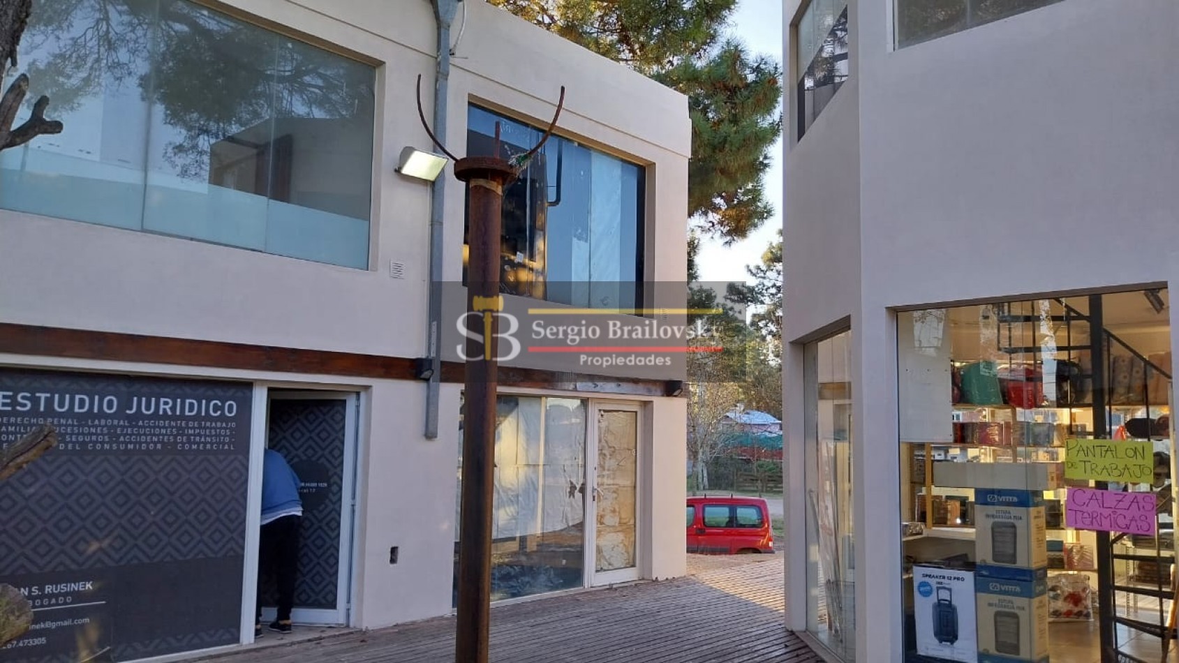 SE VENDE  LOCAL COMERCIAL EN OSTENDE 