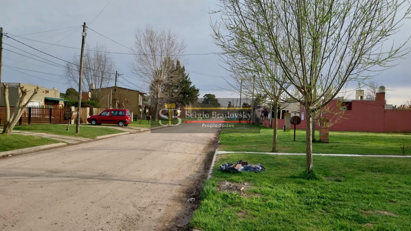 SE VENDE EXCELENTE LOTE EN MADARIAGA, OPORTUNIDAD!