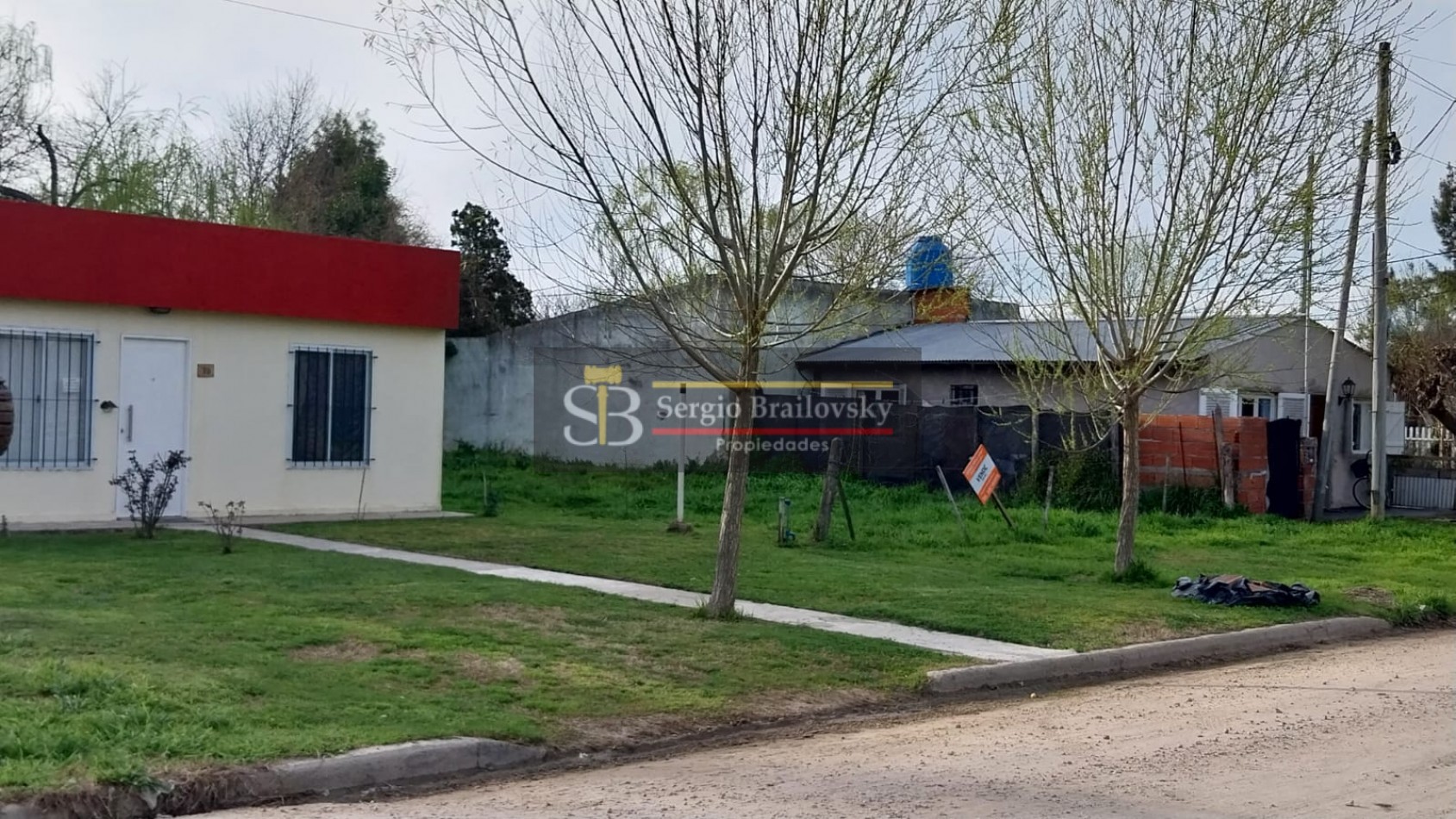 SE VENDE EXCELENTE LOTE EN MADARIAGA, OPORTUNIDAD!