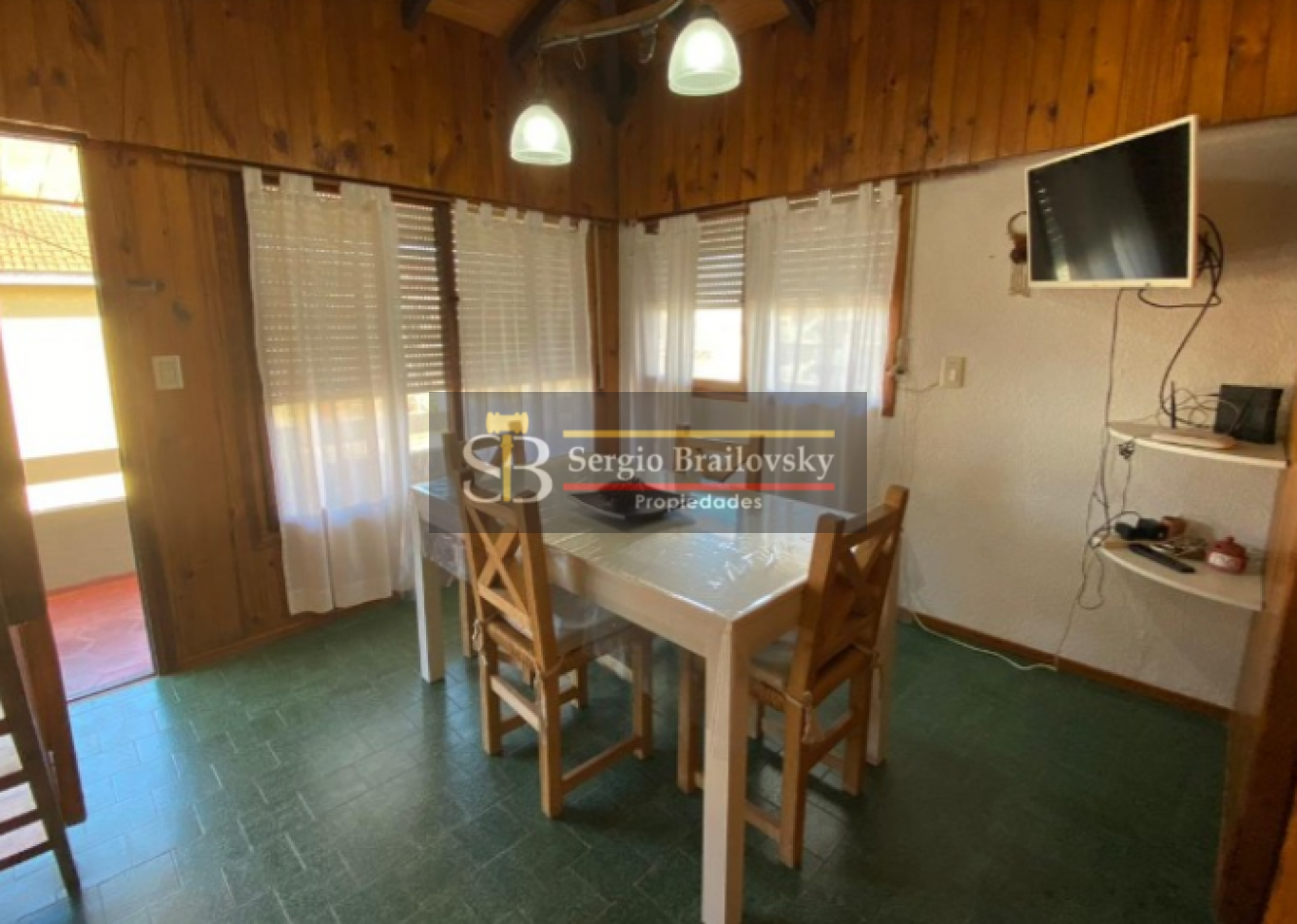 SE VENDE DEPARTAMENTO 2 AMBIENTES  EN VILLA GESELL