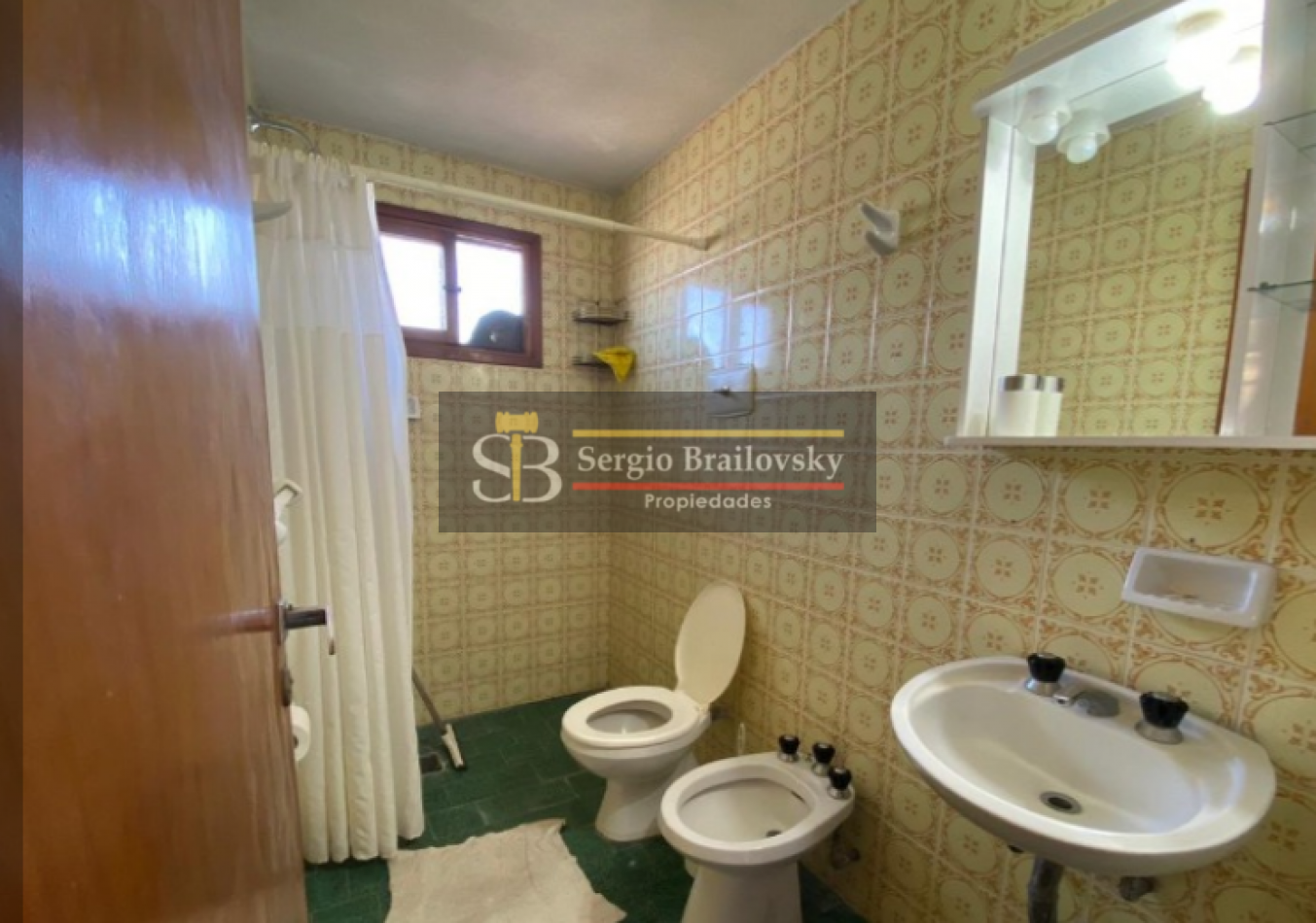 SE VENDE DEPARTAMENTO 2 AMBIENTES  EN VILLA GESELL