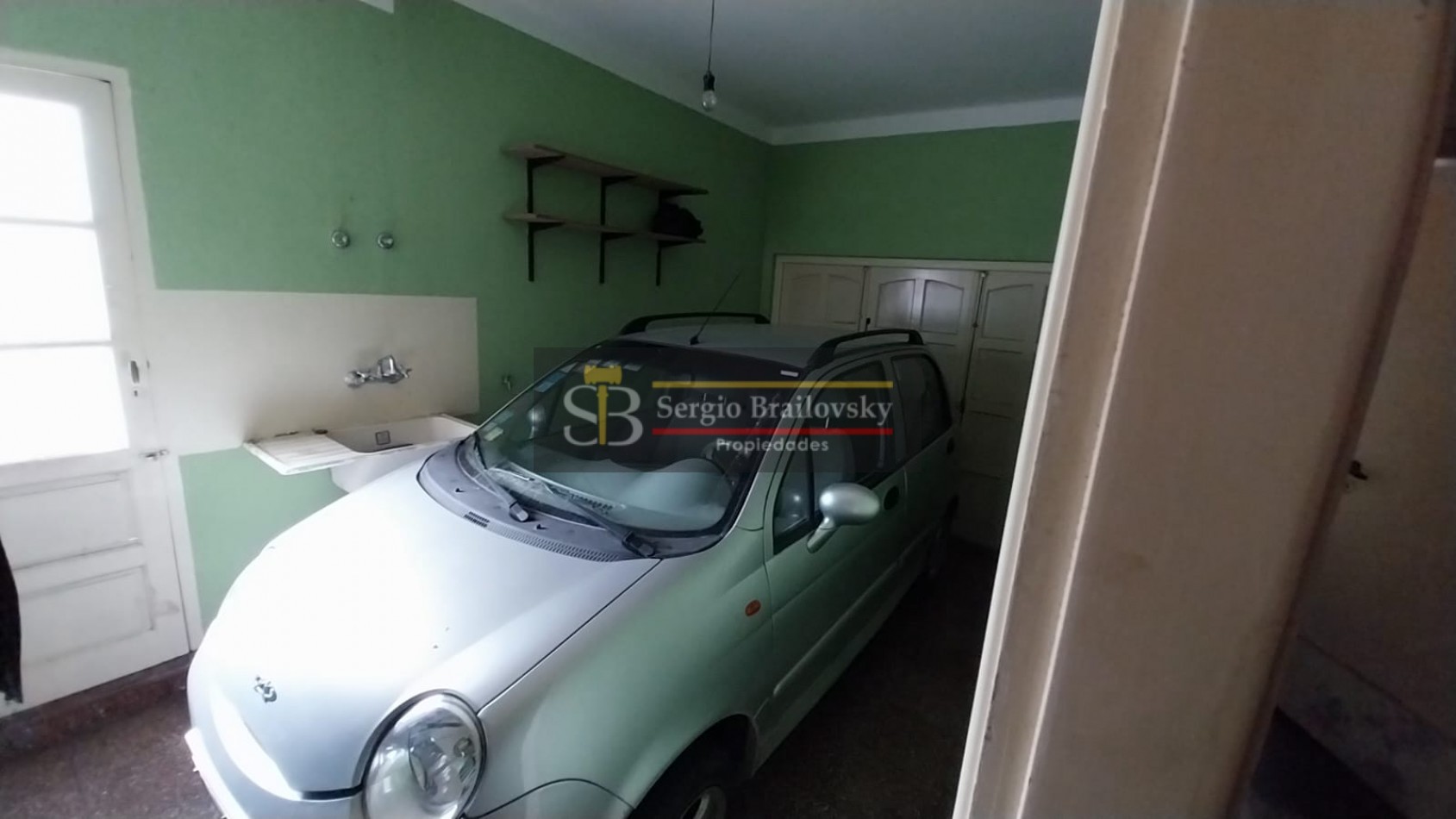 Se Vende  Casa de dos plantas mas local comercial en Gral. Madariaga 