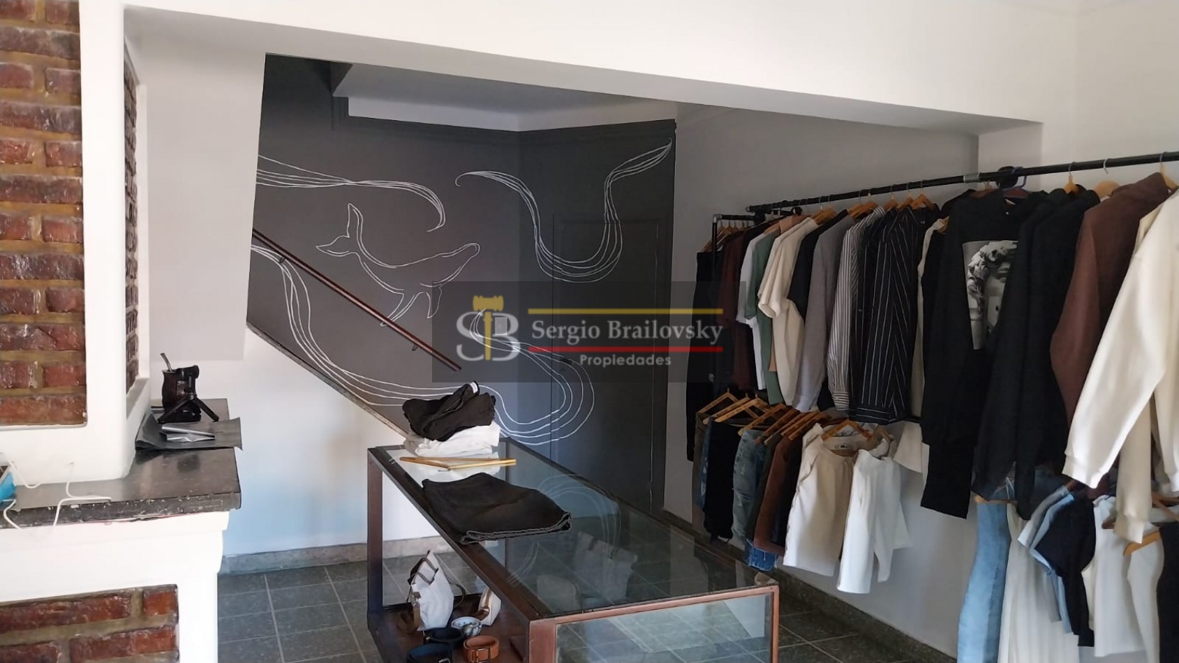 Se Vende  Casa de dos plantas mas local comercial en Gral. Madariaga 