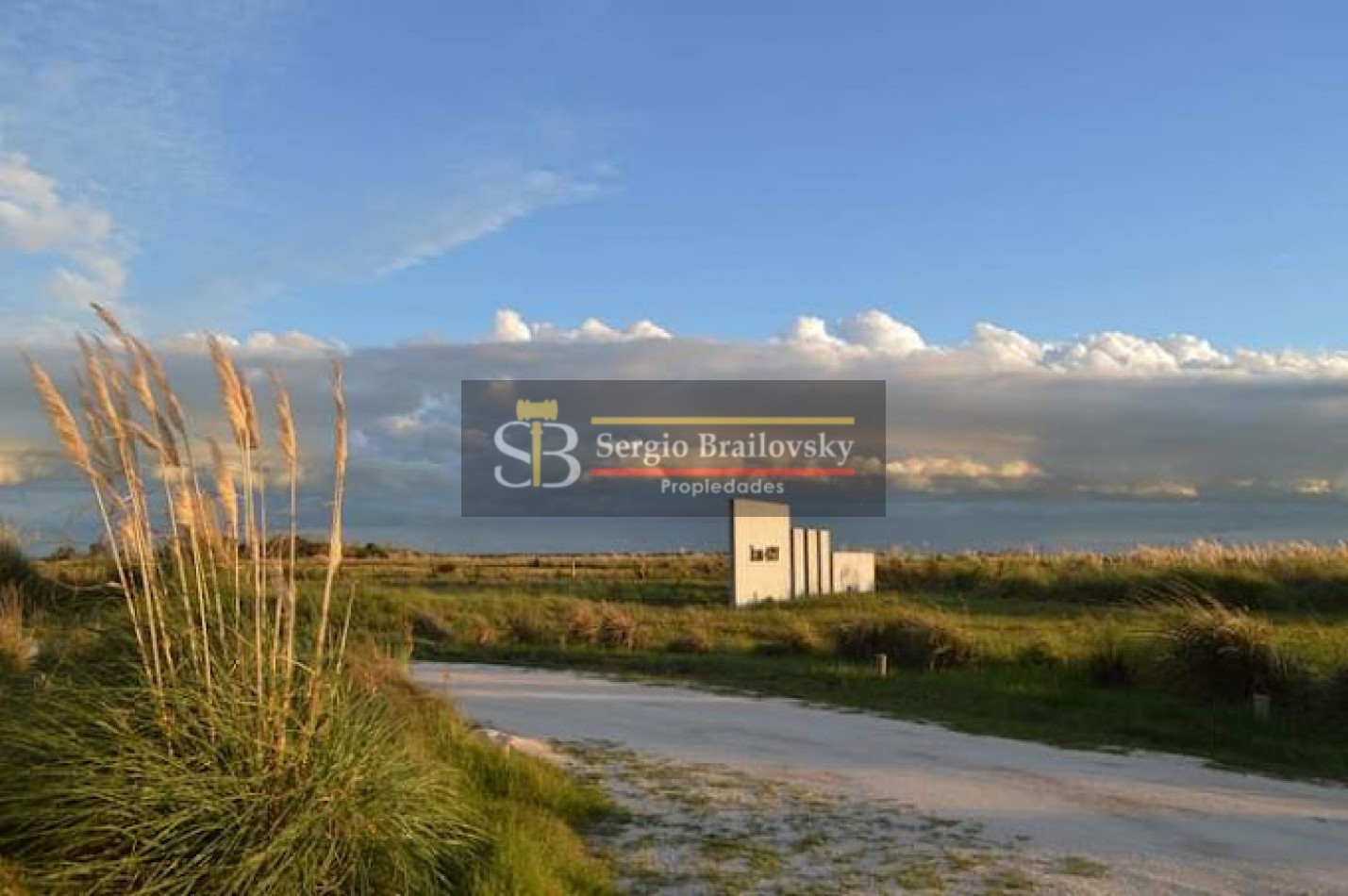 SE VENDE LOTE EN EL SALVAJE