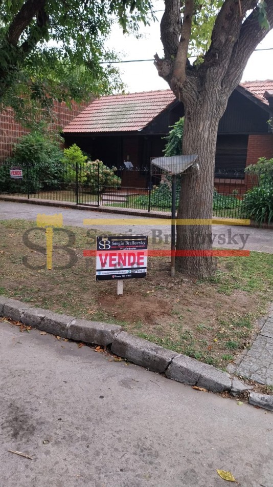 SE VENDE CASA 6 AMBIENTES EN MADARIAGA