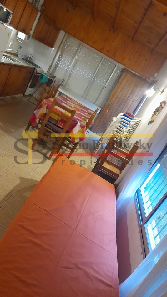 ALQUILER TEMPORAL- PROMO SEMANA SANTA CASA DE 3 AMBIENTES EN VILLA GESELL- PARA 7 PERSONAS