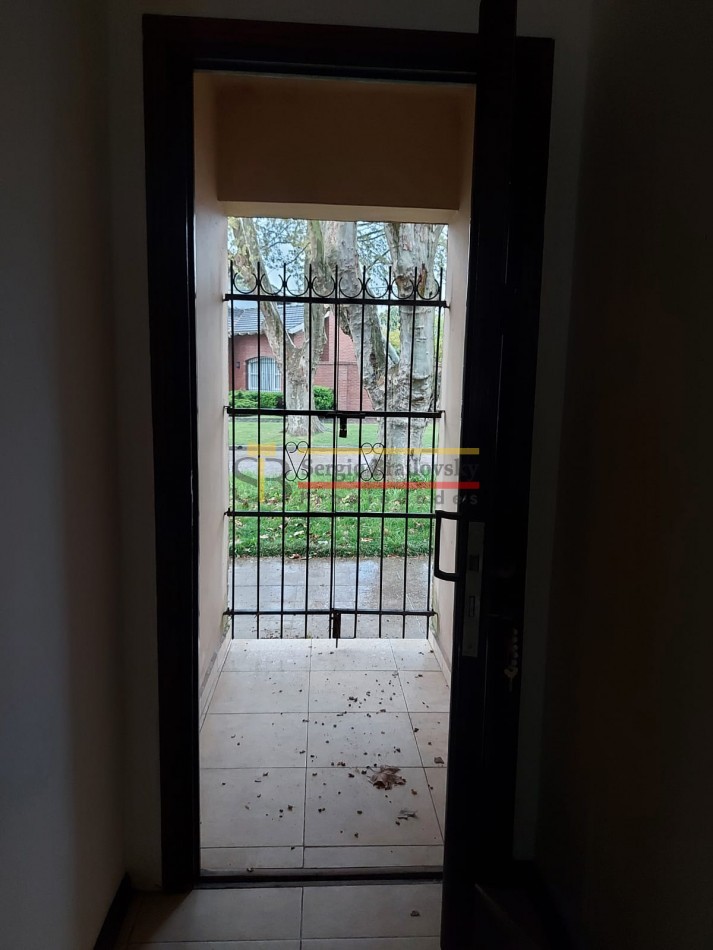 OPORTUNIDAD SE VENDE CASA DE 5 AMBIENTES EN GRAL. MADARIAGA APTO CREDITO!