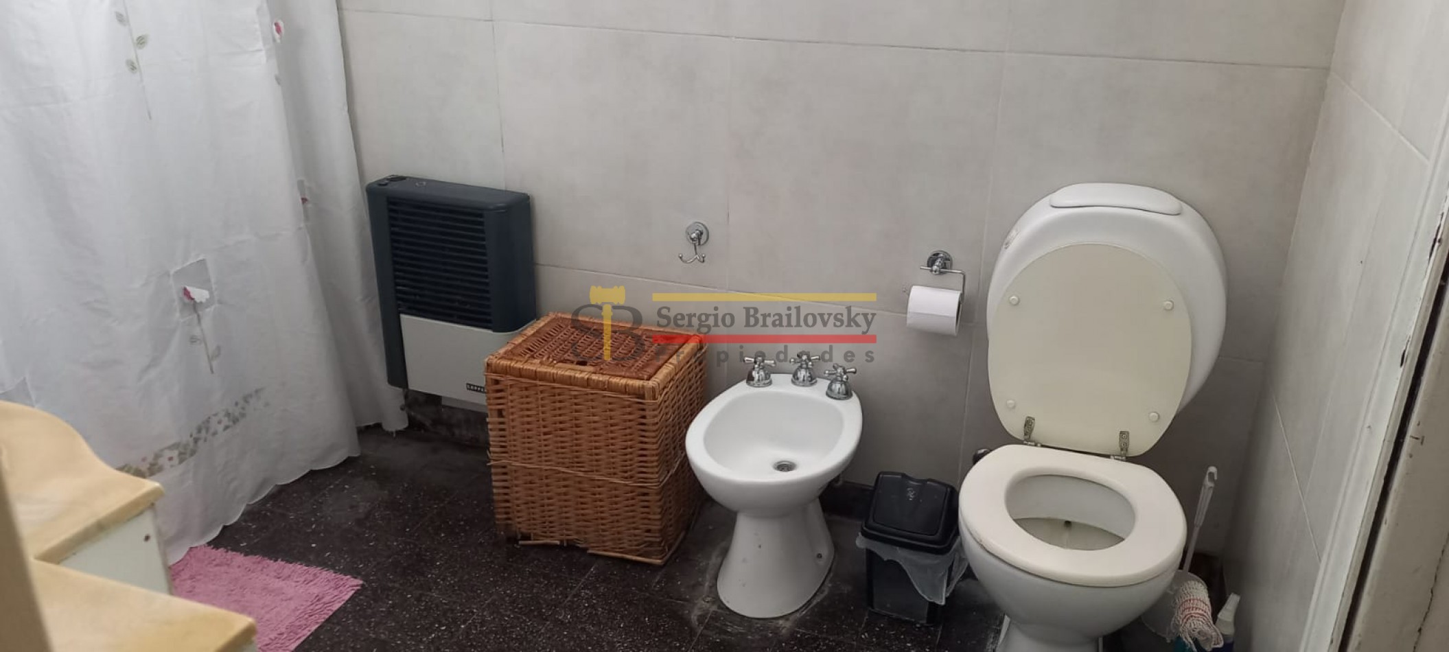 SE VENDE CASA 6 AMBIENTES EN MADARIAGA