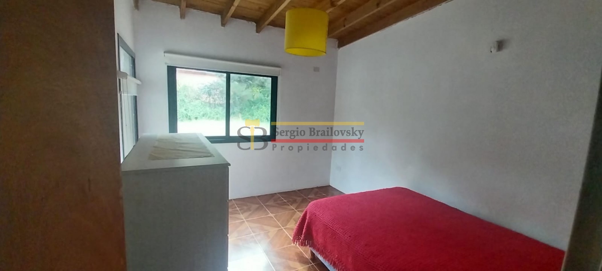 Alquiler Temporal en Mar Azul hasta 5 personas - Casa de 3 Ambientes con Amplio Parque