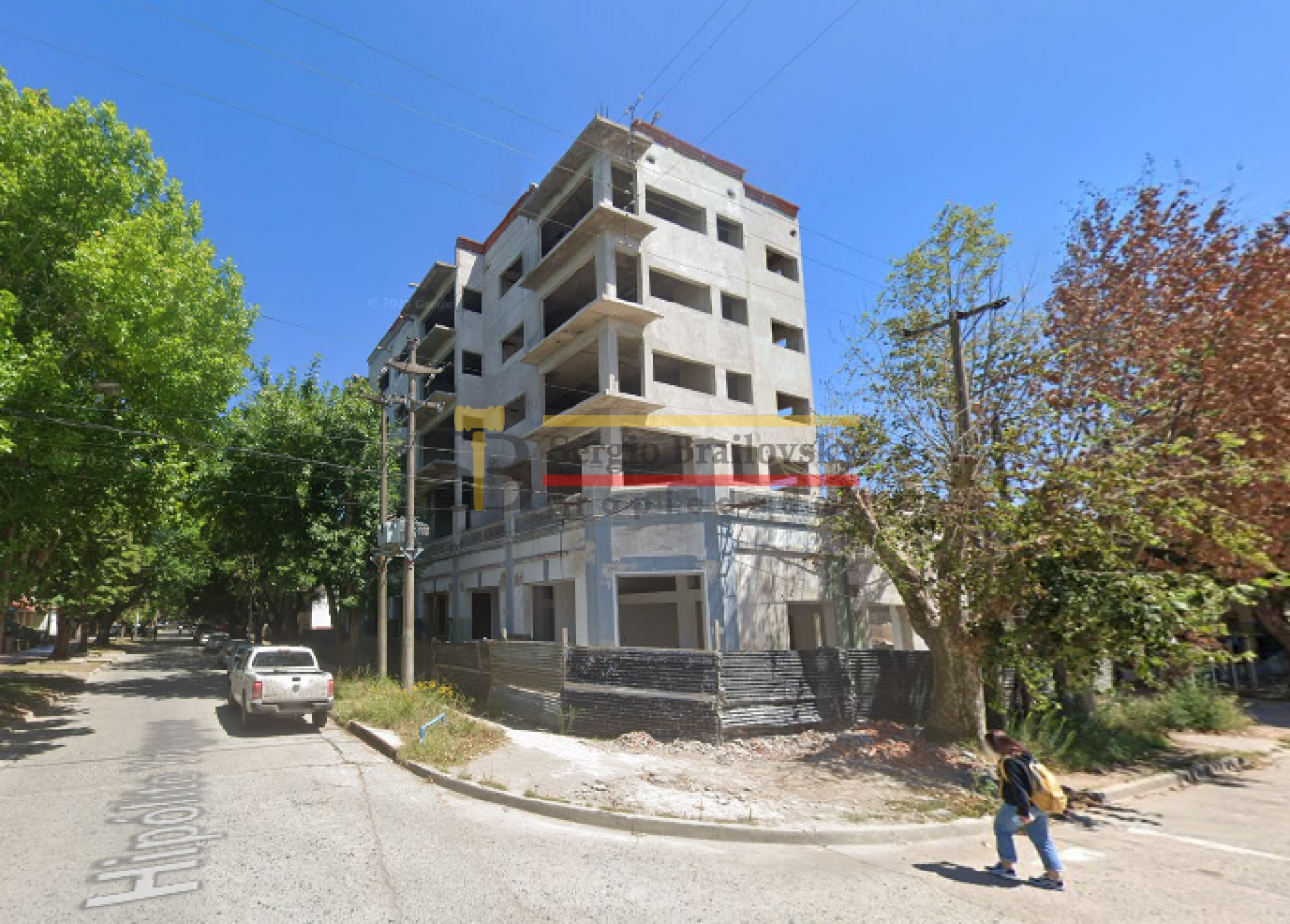 VENTA EN POZO DEPARTAMENTOS Y LOCALES EN MADARIAGA