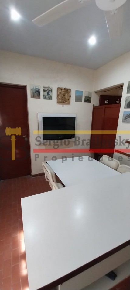 Departamento 2 ambientes en alquiler anual - Villa Gesell, a 3 cuadras de la playa