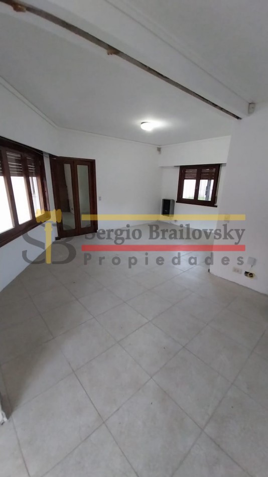 SE VENDE CASA DE 3 AMBIENTES EN MADARIAGA- APTA CREDITO!