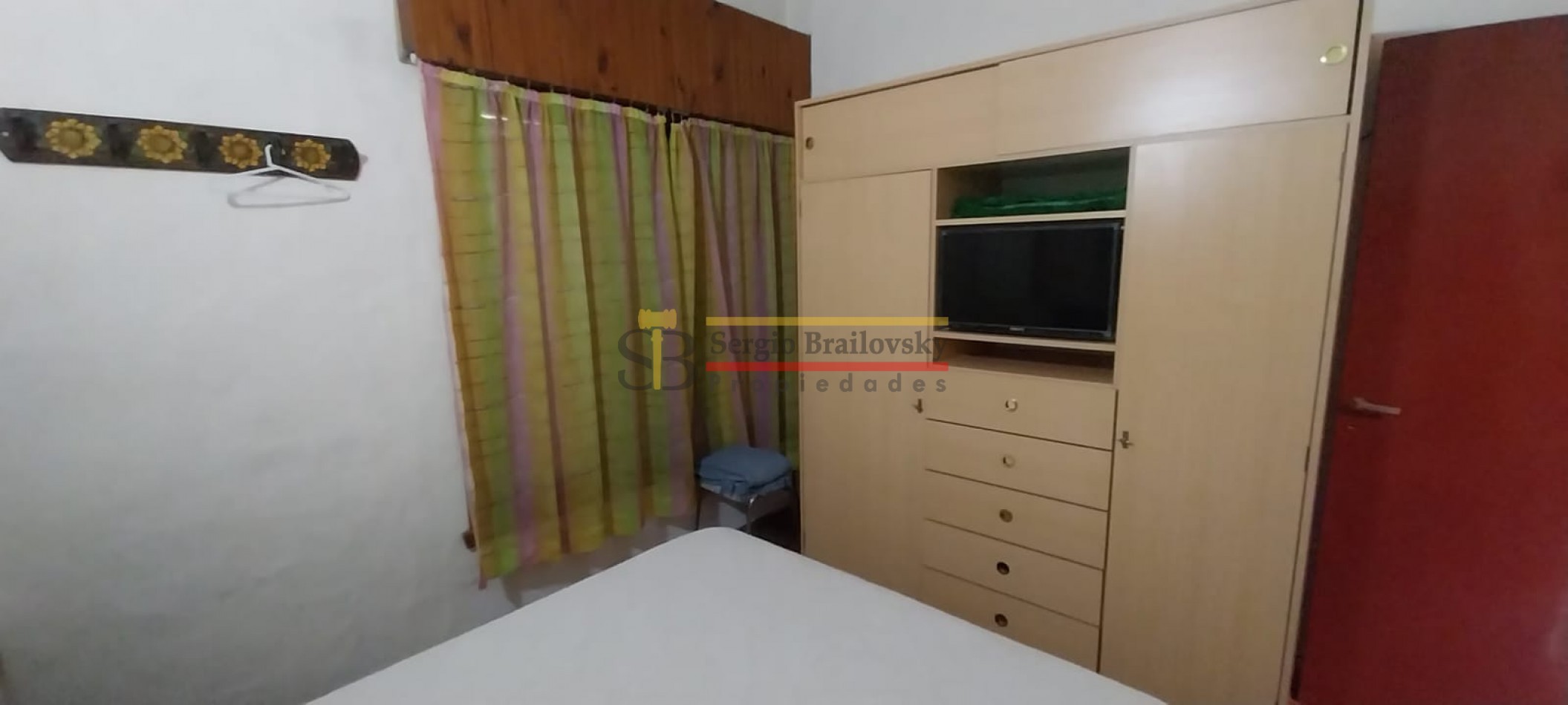 Departamento 2 ambientes en alquiler anual - Villa Gesell, a 3 cuadras de la playa