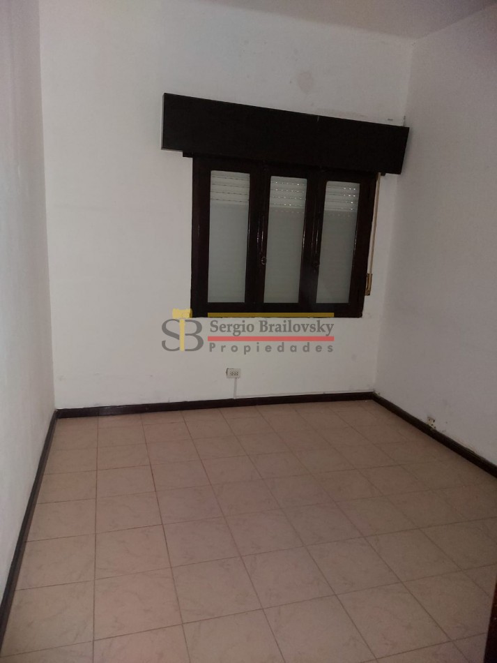 OPORTUNIDAD SE VENDE CASA DE 5 AMBIENTES EN GRAL. MADARIAGA APTO CREDITO!