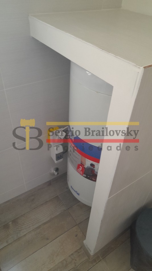 ALQUILER TEMPORAL DEPARTAMENTO  U.F. 11 PARA 4 PERSONAS - VILLA GESELL PLENO CENTRO 