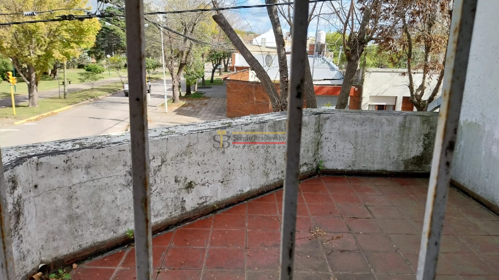 Se Vende Casa de dos plantas mas local comercial en Gral. Madariaga