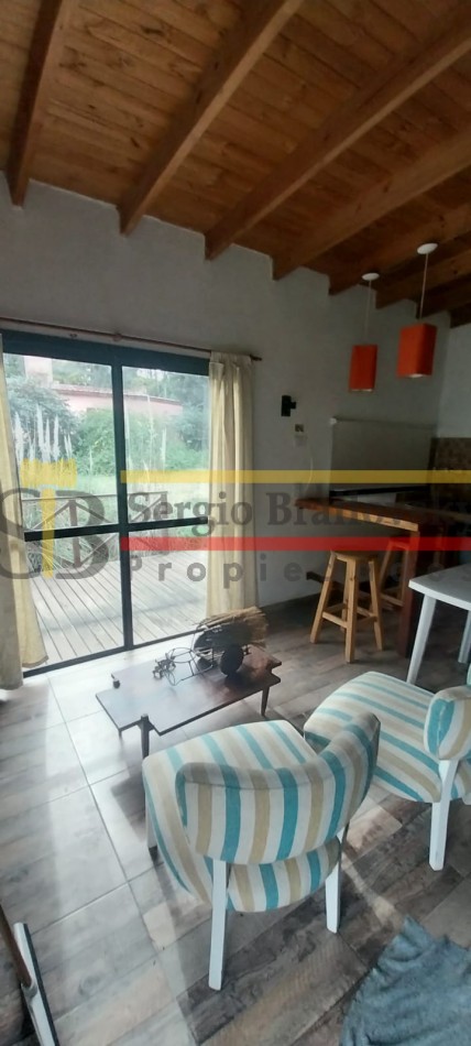 Alquiler Temporal en Mar Azul hasta 5 personas - Casa de 3 Ambientes con Amplio Parque