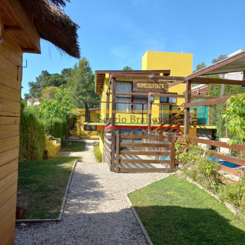 SE VENDE COMPLEJO DE CUATRO CABAÑAS EN MAR AZUL