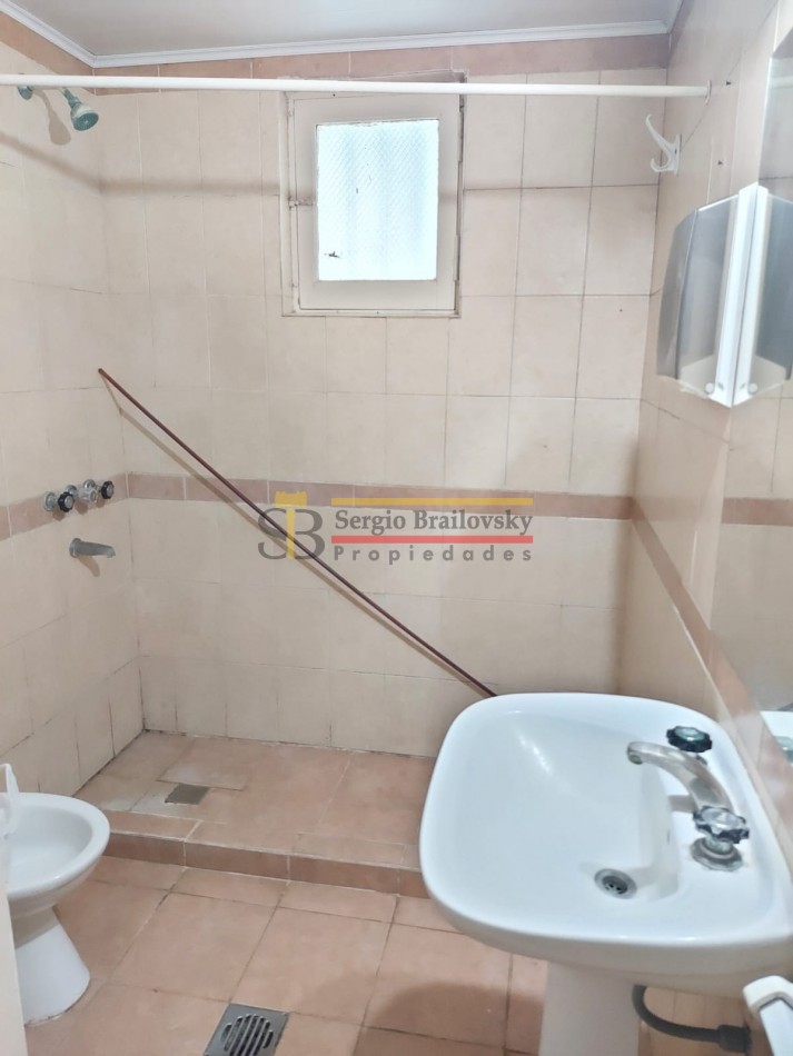 OPORTUNIDAD SE VENDE CASA DE 5 AMBIENTES EN GRAL. MADARIAGA APTO CREDITO!