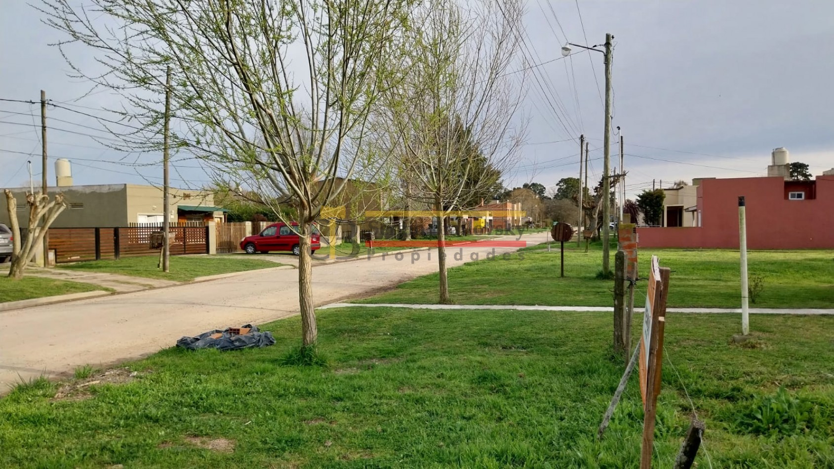 SE VENDE EXCELENTE LOTE EN MADARIAGA, OPORTUNIDAD!