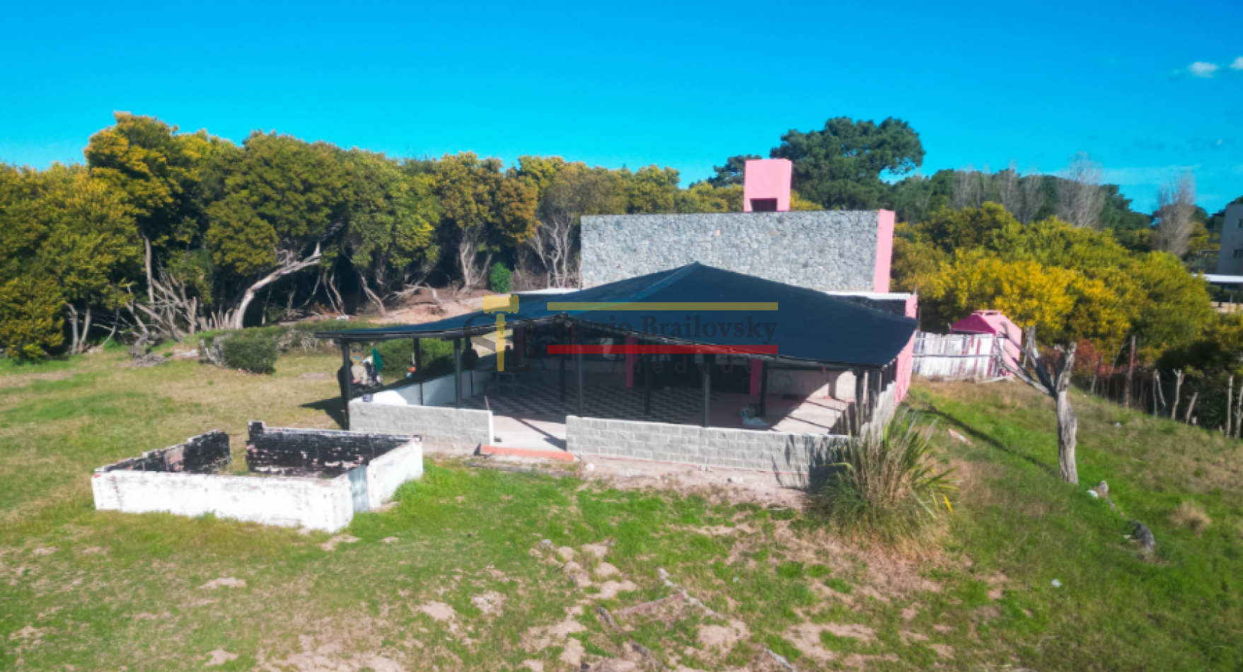 Oportunidad se vende Lote comercial con local sobre Avenida 3 y Paseo 170 