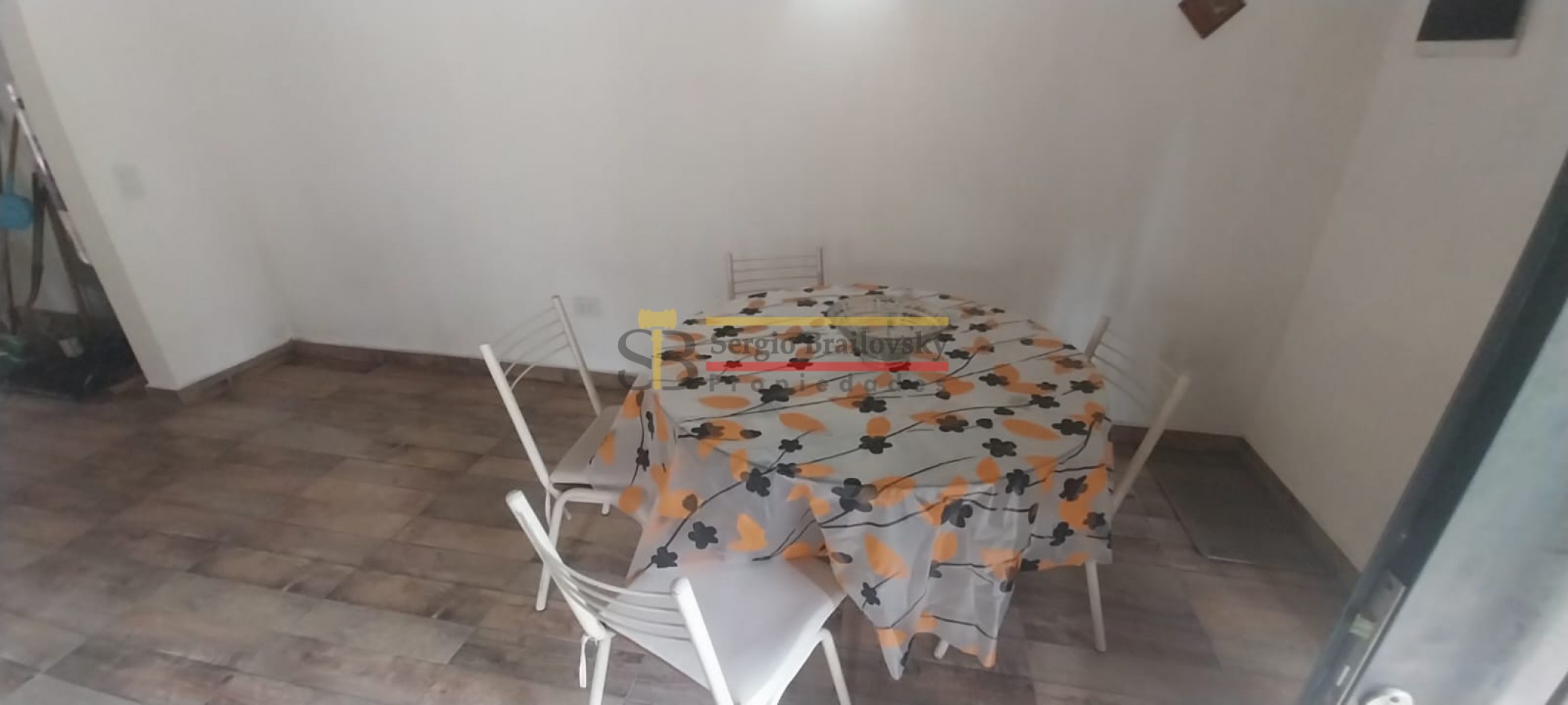 Alquiler Temporal en Mar Azul hasta 5 personas - Casa de 3 Ambientes con Amplio Parque