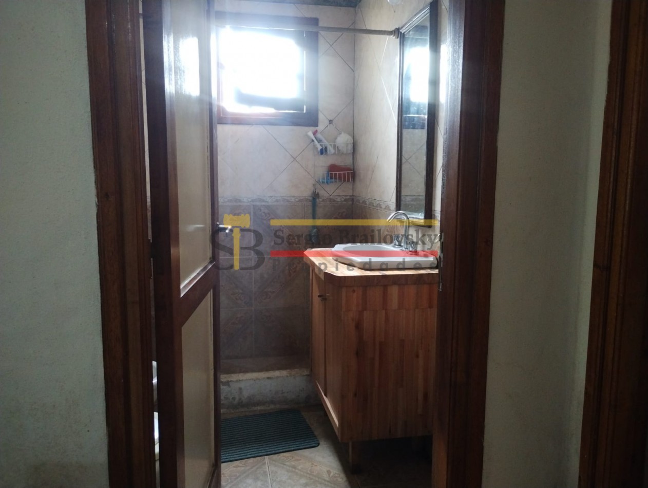 Casa con galpon en Ostende. Ubicado en esquina estrategica de la ciudad