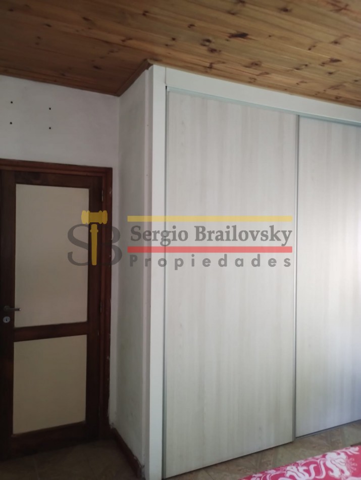 Casa con galpon en Ostende. Ubicado en esquina estrategica de la ciudad
