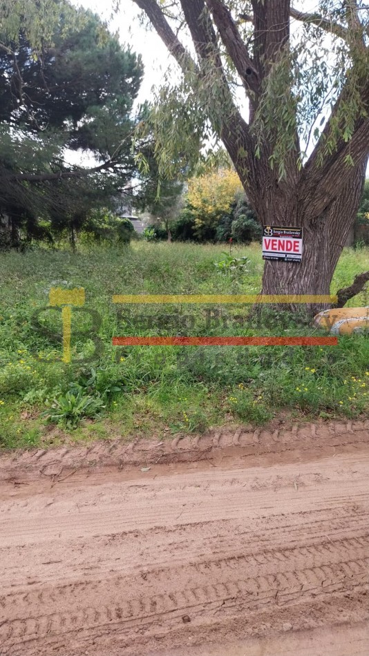 ¡Tu proximo terreno en Villa Gesell te espera! se vende lote 400m2