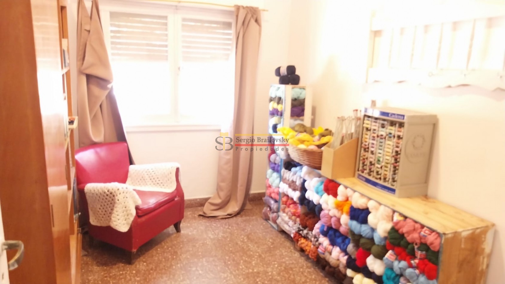 Se Vende Casa de dos plantas mas local comercial en Gral. Madariaga