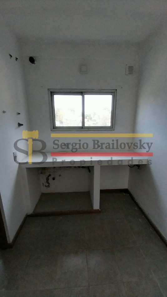 SE ALQUILA LOCAL COMERCIAL OSTENDE CON OPCION DE VENTA