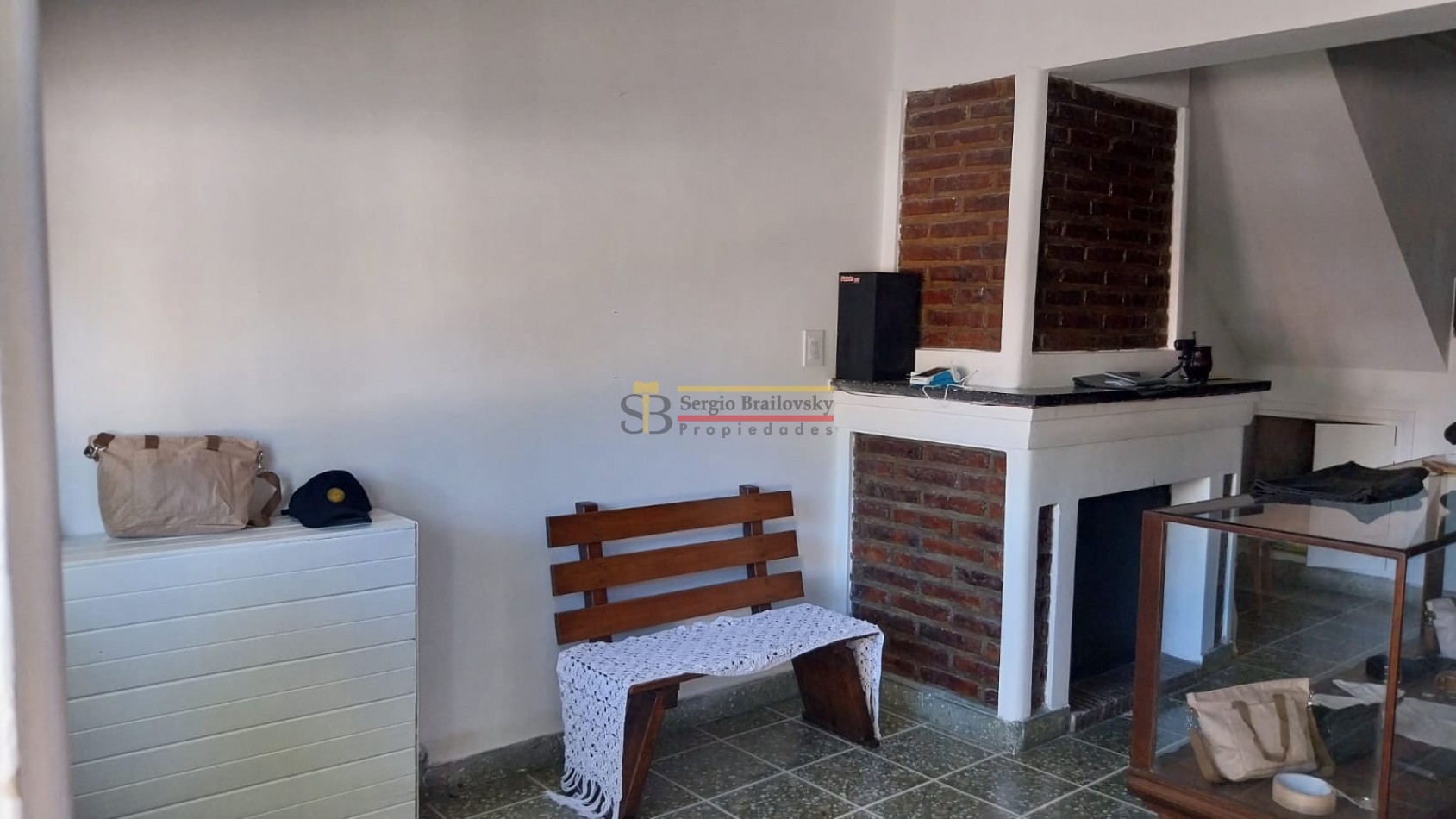 Se Vende Casa de dos plantas mas local comercial en Gral. Madariaga
